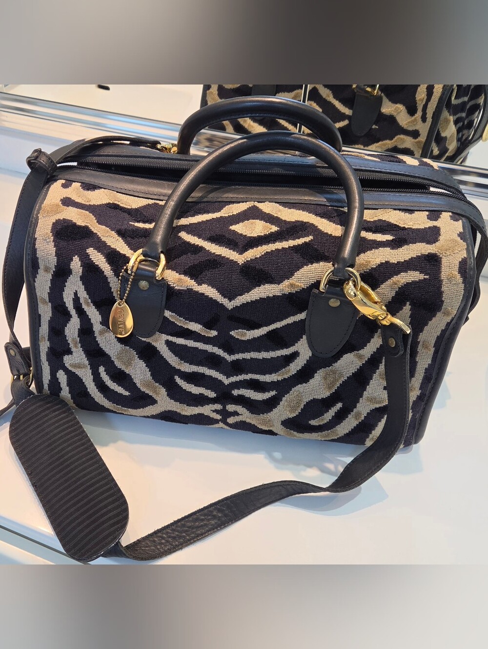 Gevive by Boyt Vintage Travel Bag - Black/Cream Zebra Print